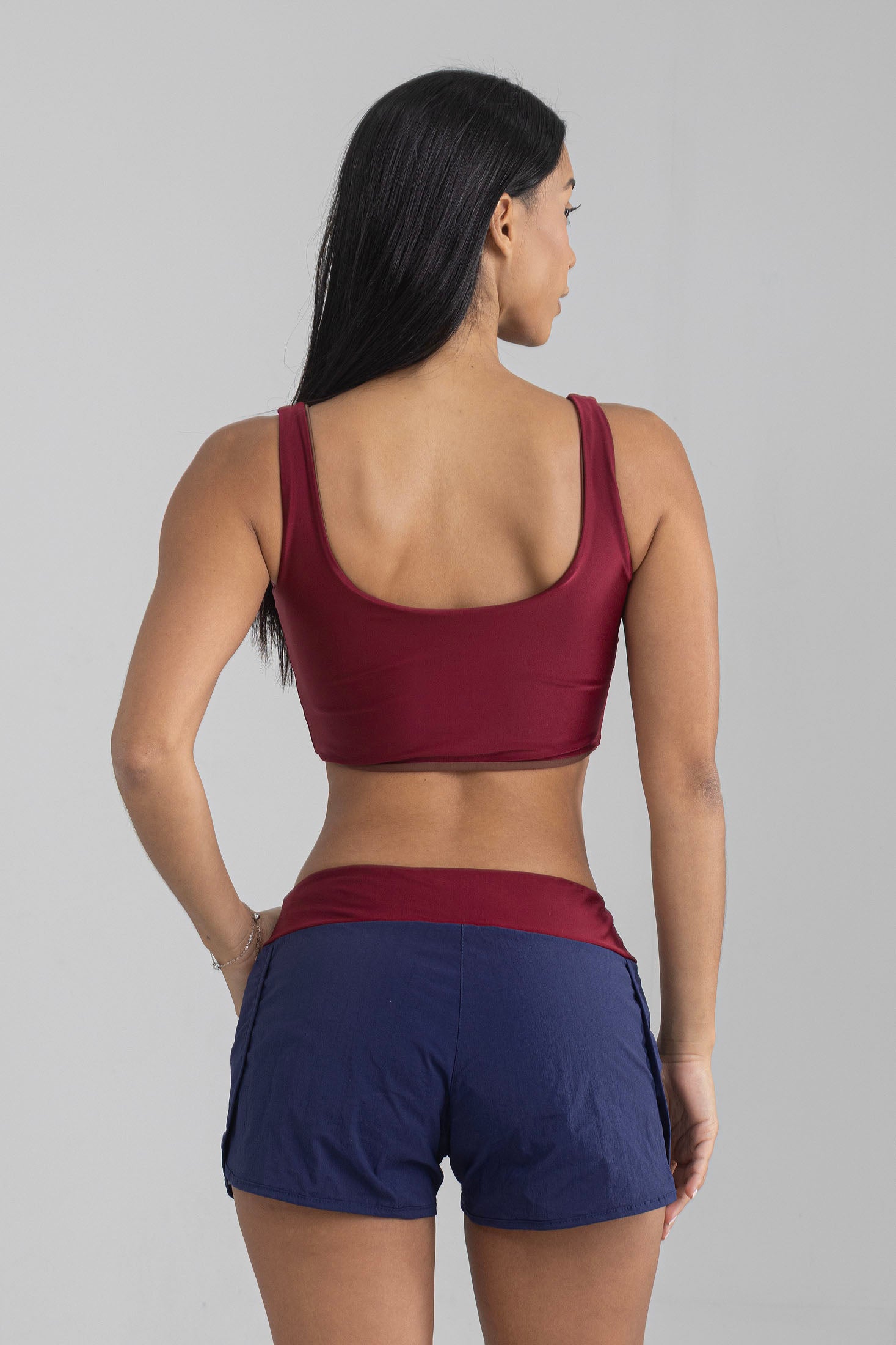 Short Athleisure Marinho com Vinho