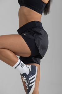 Short Athleisure Com Cós Preto